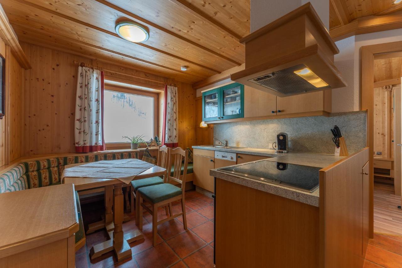 Fernerblick Apartments 턱스 외부 사진